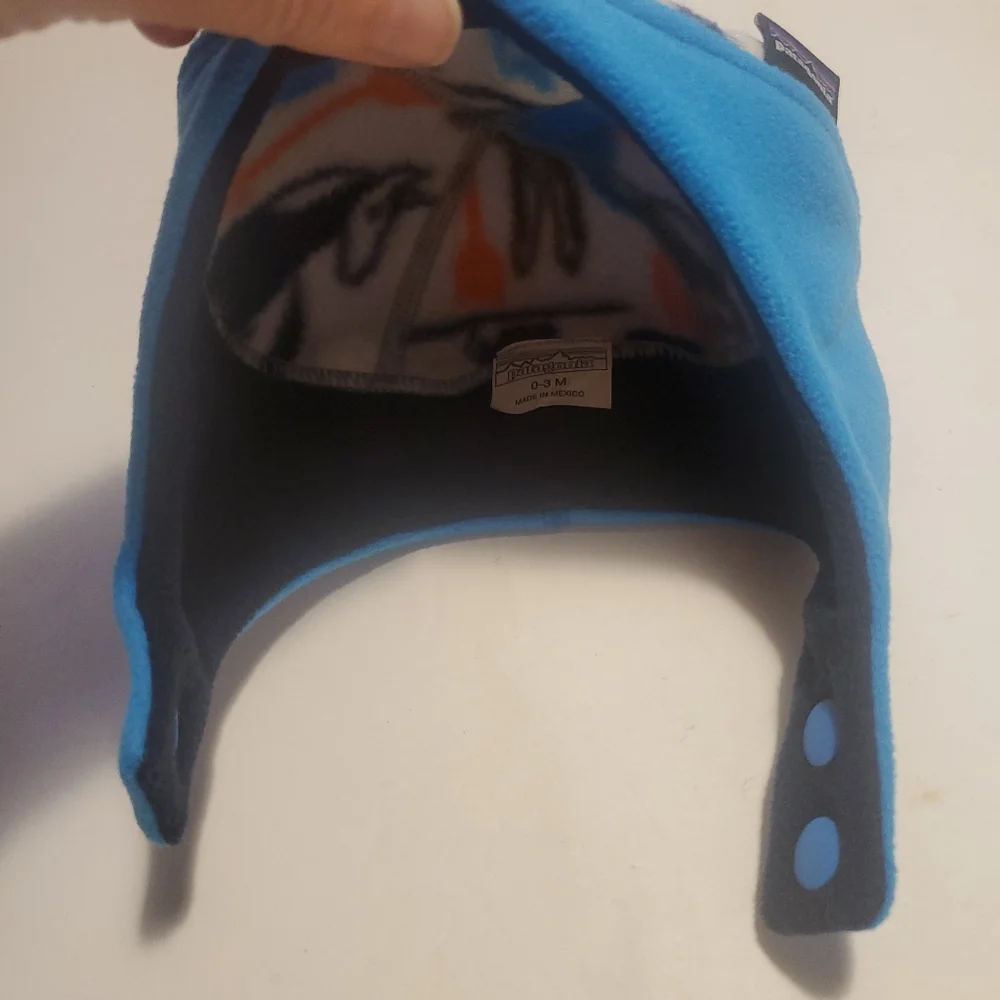 Patagonia Kids Winter Hat size 0-3 months Blue Chin Snap Synchilla Fleece